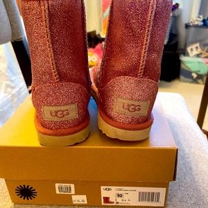 Girls Uggs classic short glitter pink boots size 10 excellent used condition